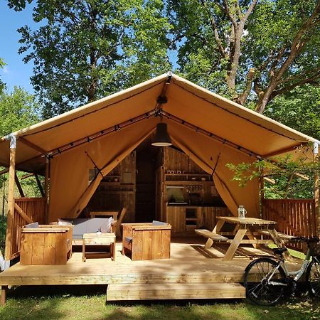 Camping Bois De St Hilaire Chalandray 외부 사진