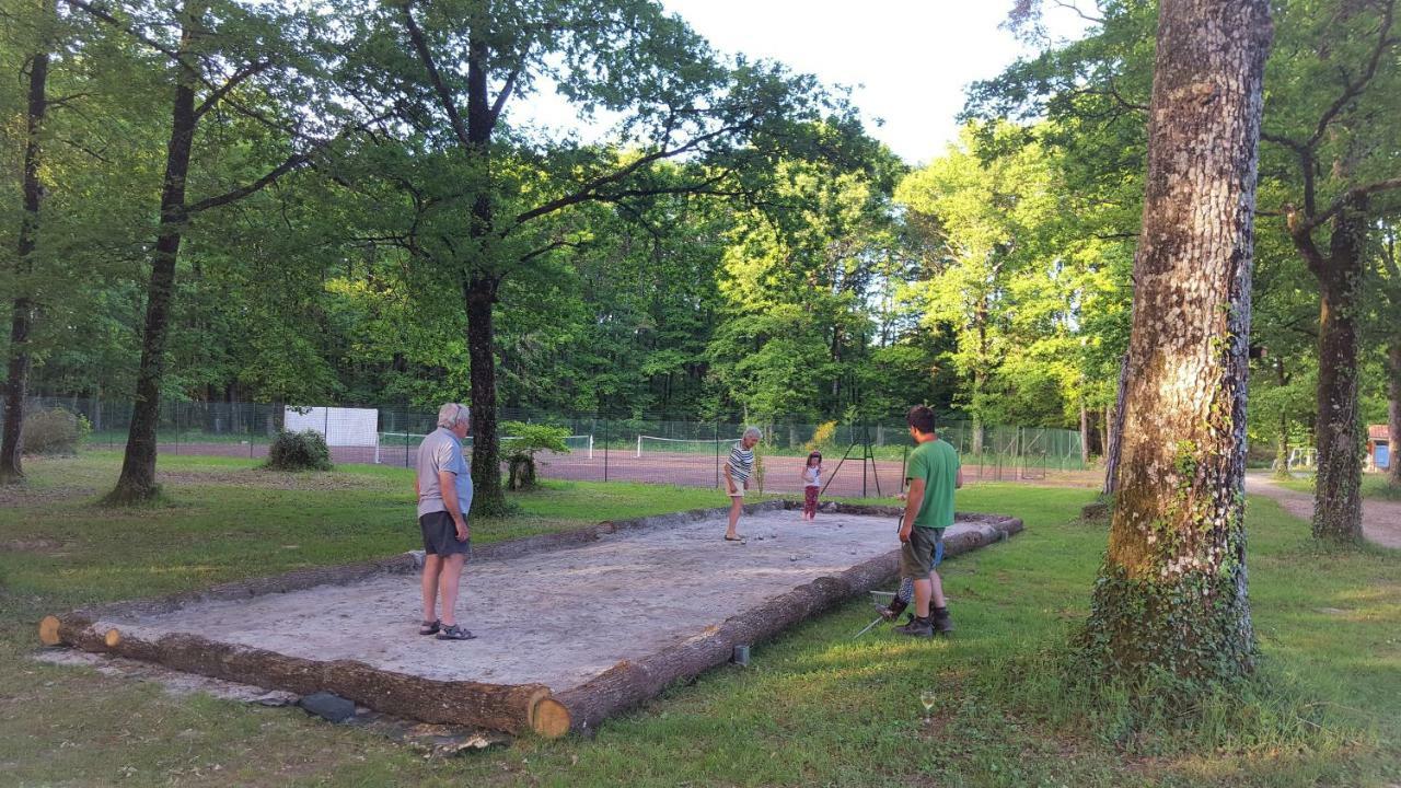 Camping Bois De St Hilaire Chalandray 외부 사진