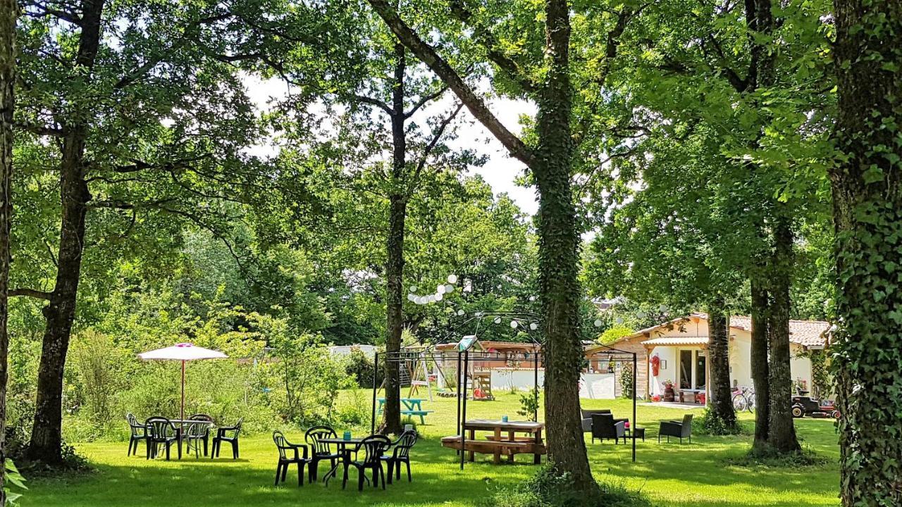 Camping Bois De St Hilaire Chalandray 외부 사진