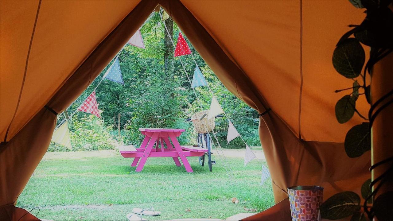 Camping Bois De St Hilaire Chalandray 외부 사진